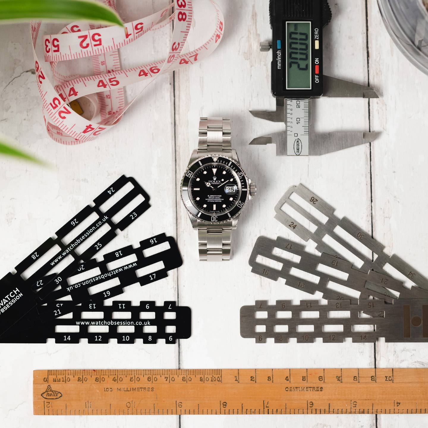 What Size Watch Strap Should I Get?  WatchObsession UK – Watch Obsession