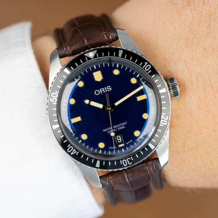 Waterproof Gator-Embossed strap by Di-Modell