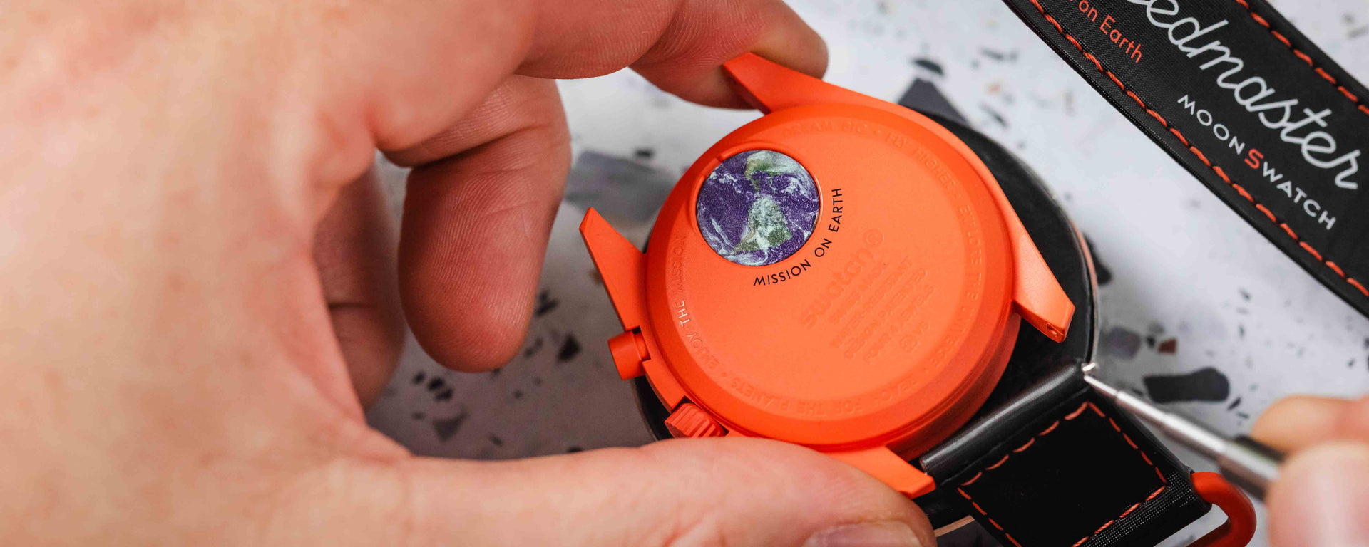 Mission on Earth Lava Straps
