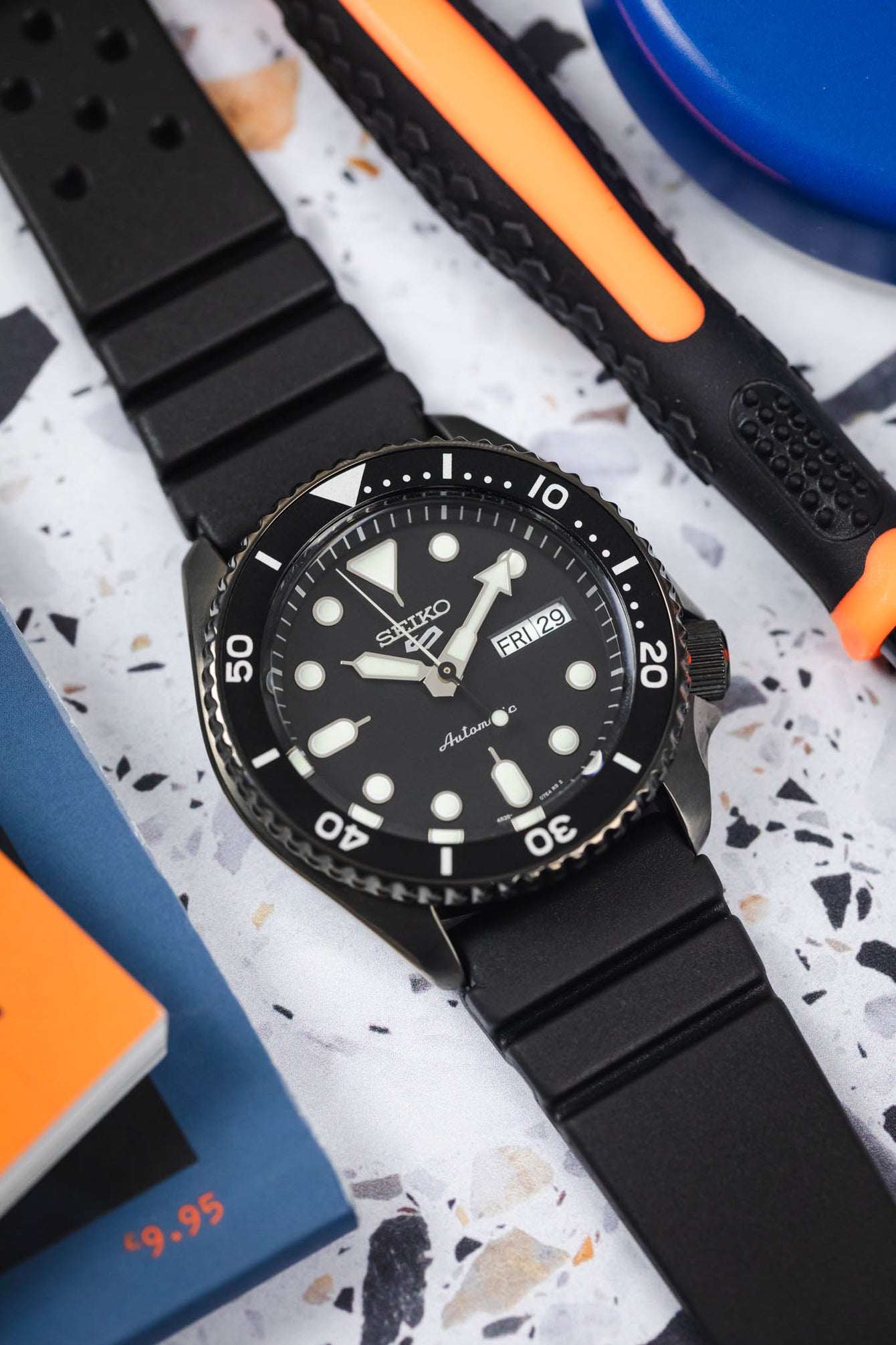 Bonetto Cinturini 284 Premium Rubber Sports Watch Strap in BLACK