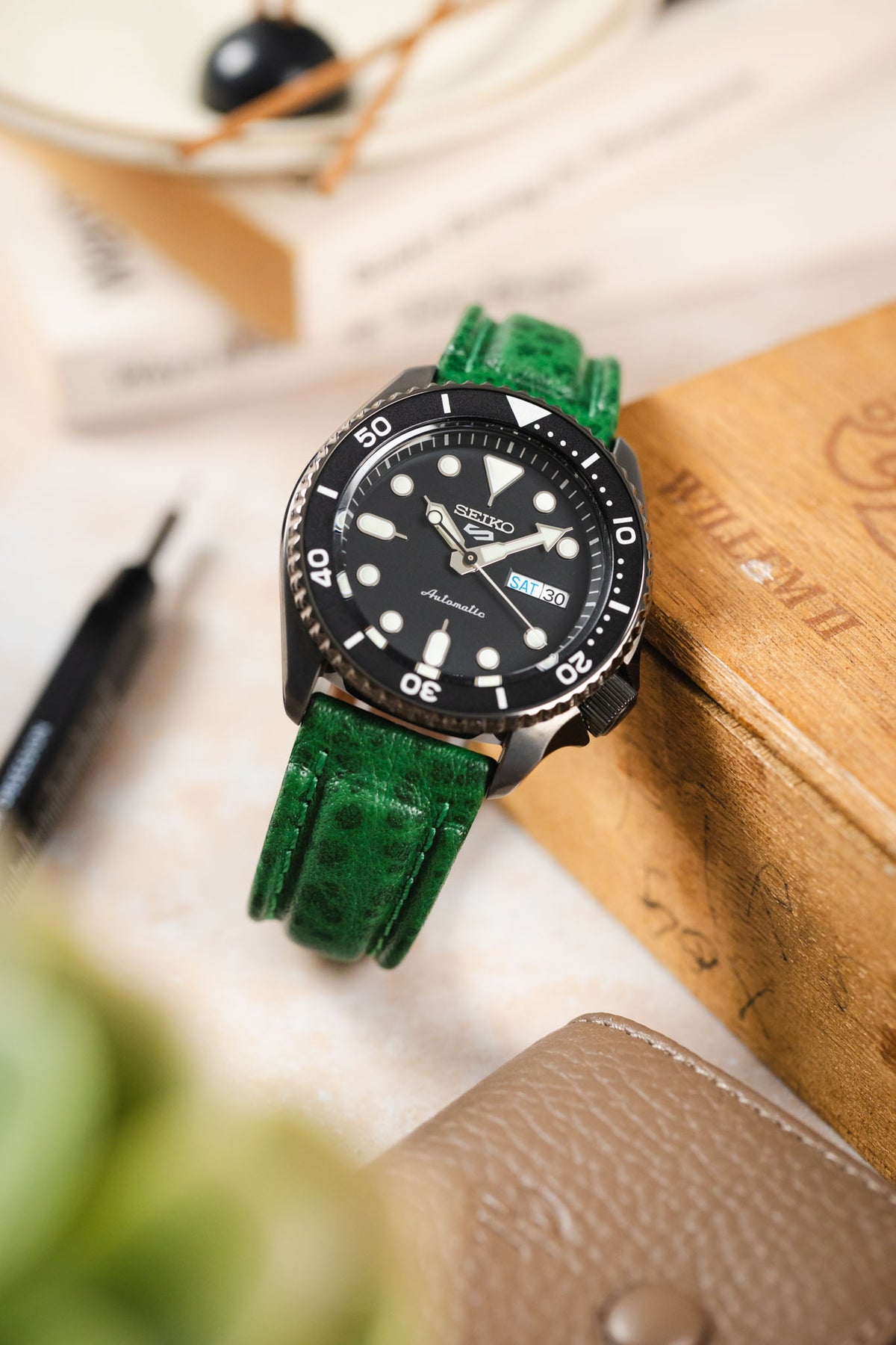 Di-Modell POLO SHERPA Waterproof Padded Leather Watch Strap in GREEN