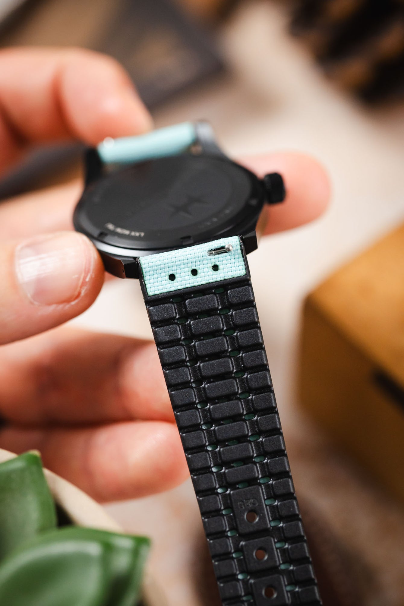 Hirsch ARNE Sailcloth Effect Performance Watch Strap - ICE BLUE/BLACK