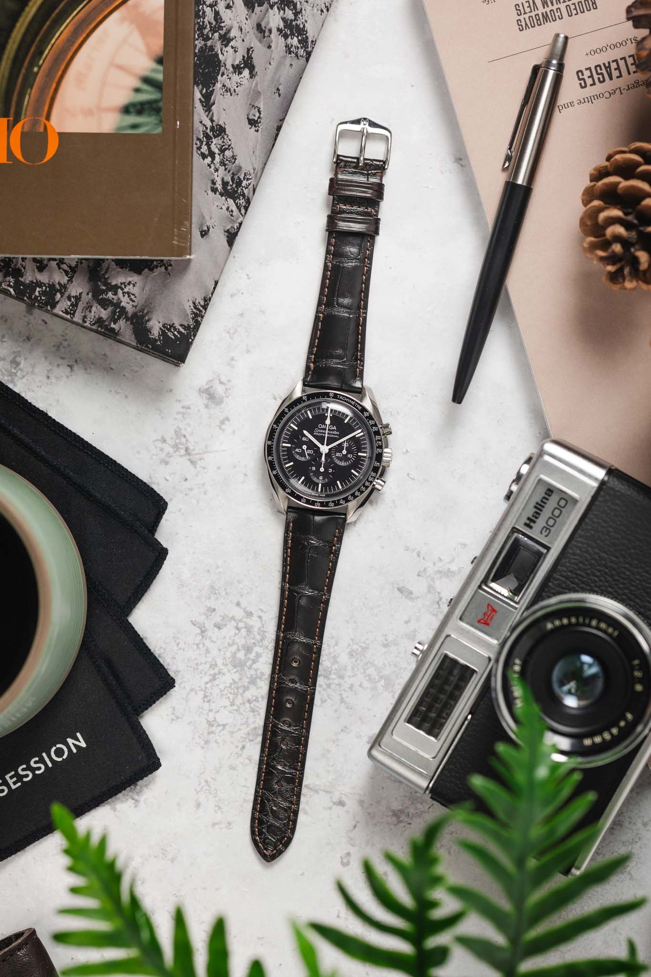Hirsch LONDON Matt Alligator Leather Watch Strap in DARK BROWN