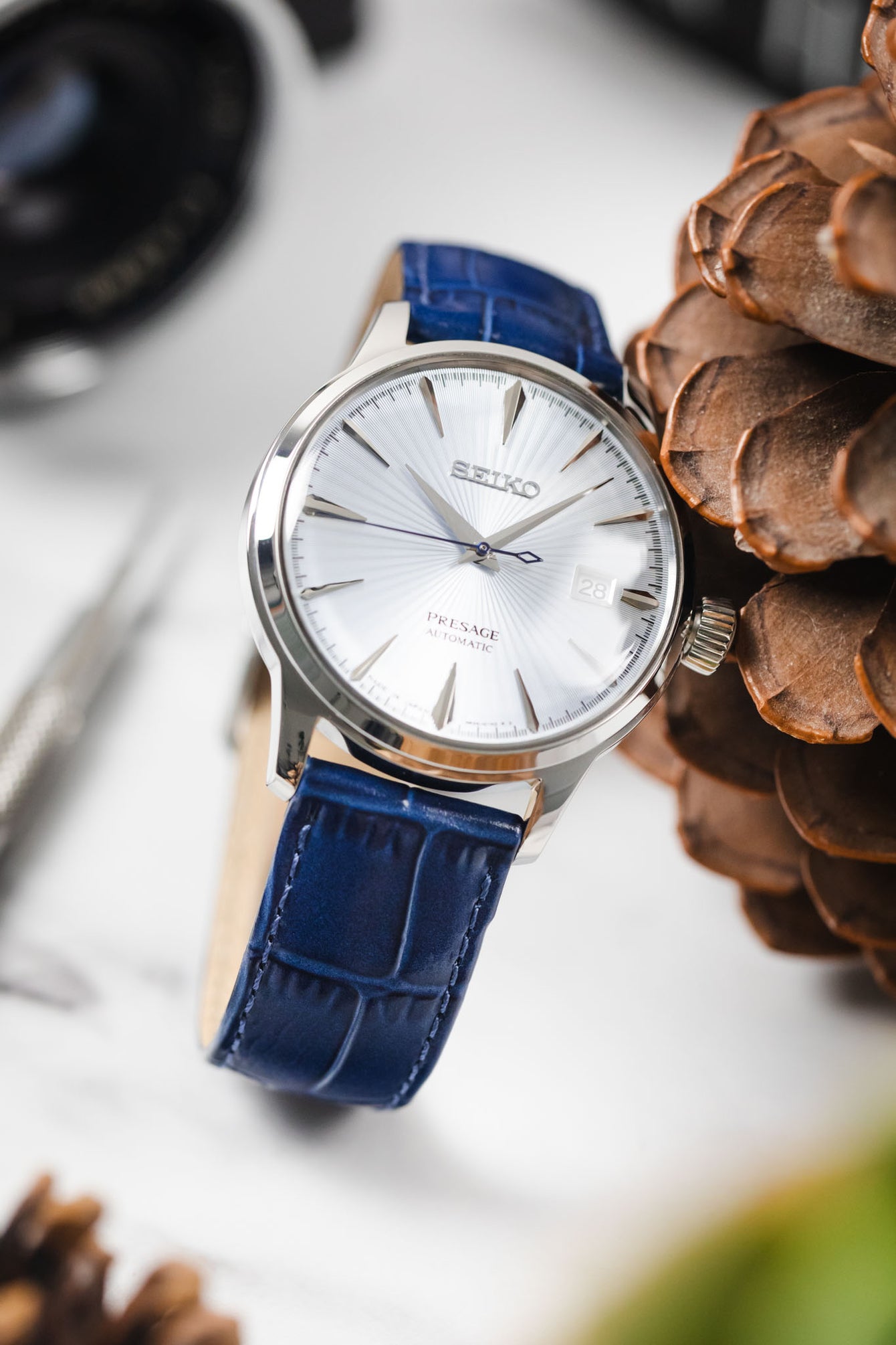 Hirsch LOUISIANALOOK Alligator Embossed Leather Watch Strap in BLUE