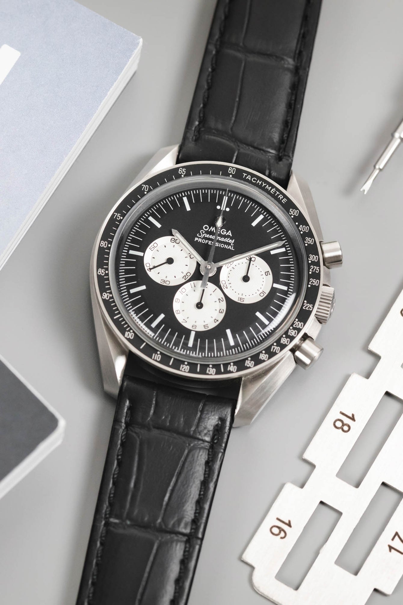 Morellato BOLLE Alligator-Embossed Calfskin Leather Watch Strap in BLACK