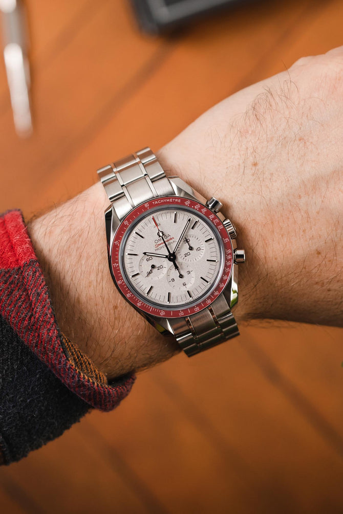 omega speedmaster manual watch
