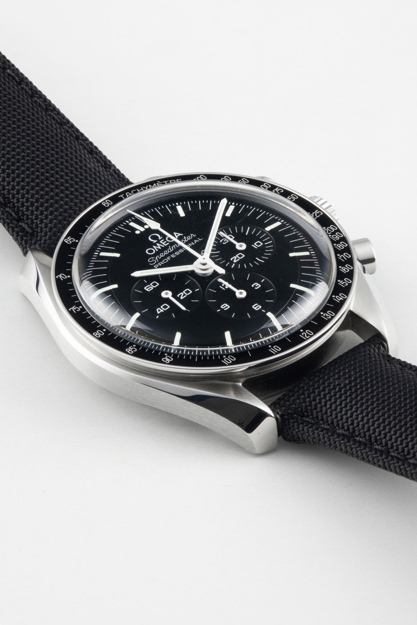 OMEGA Speedmaster Professional Moonwatch 42mm - Black Hesalite Dial