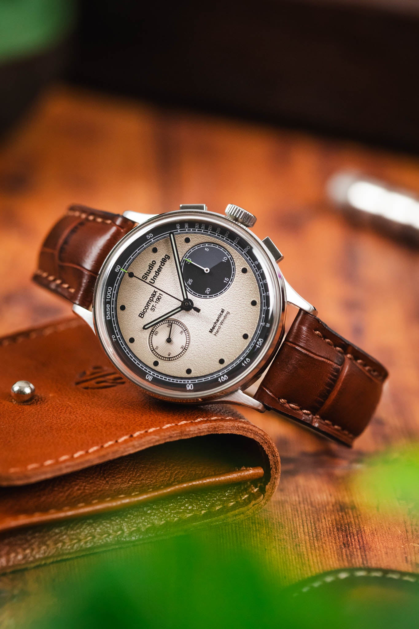 RIOS1931 LOUISIANA Alligator-Embossed Leather Watch Strap in