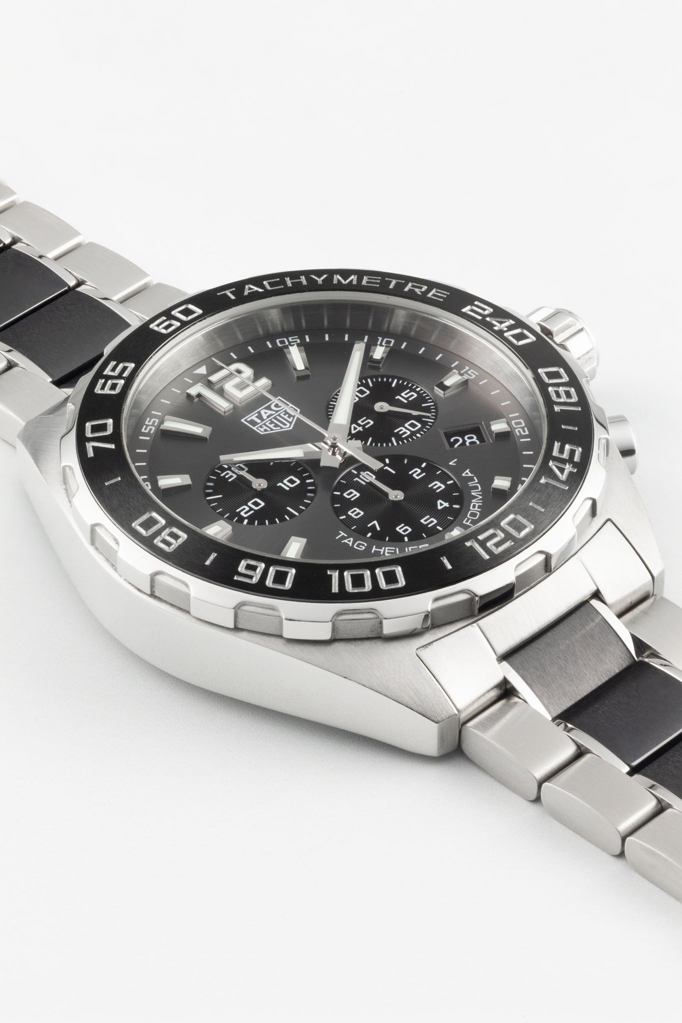 TAG HEUER Formula 1 Quartz Watch – Grey Sunray Brushed Dial 43mm