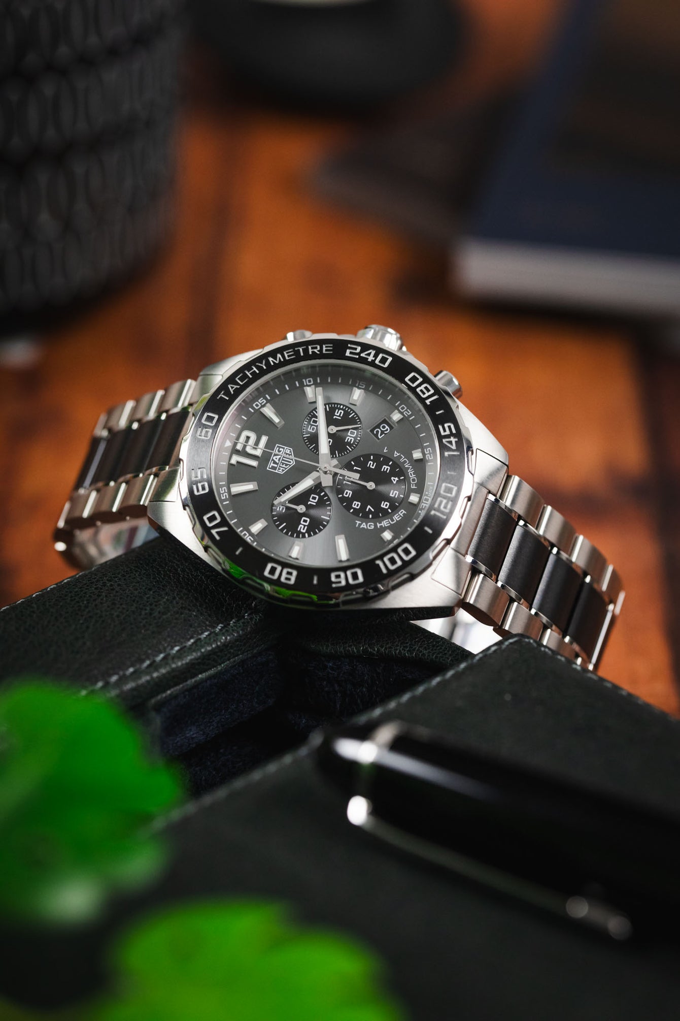 TAG HEUER Formula 1 Quartz Watch – Grey Sunray Brushed Dial 43mm