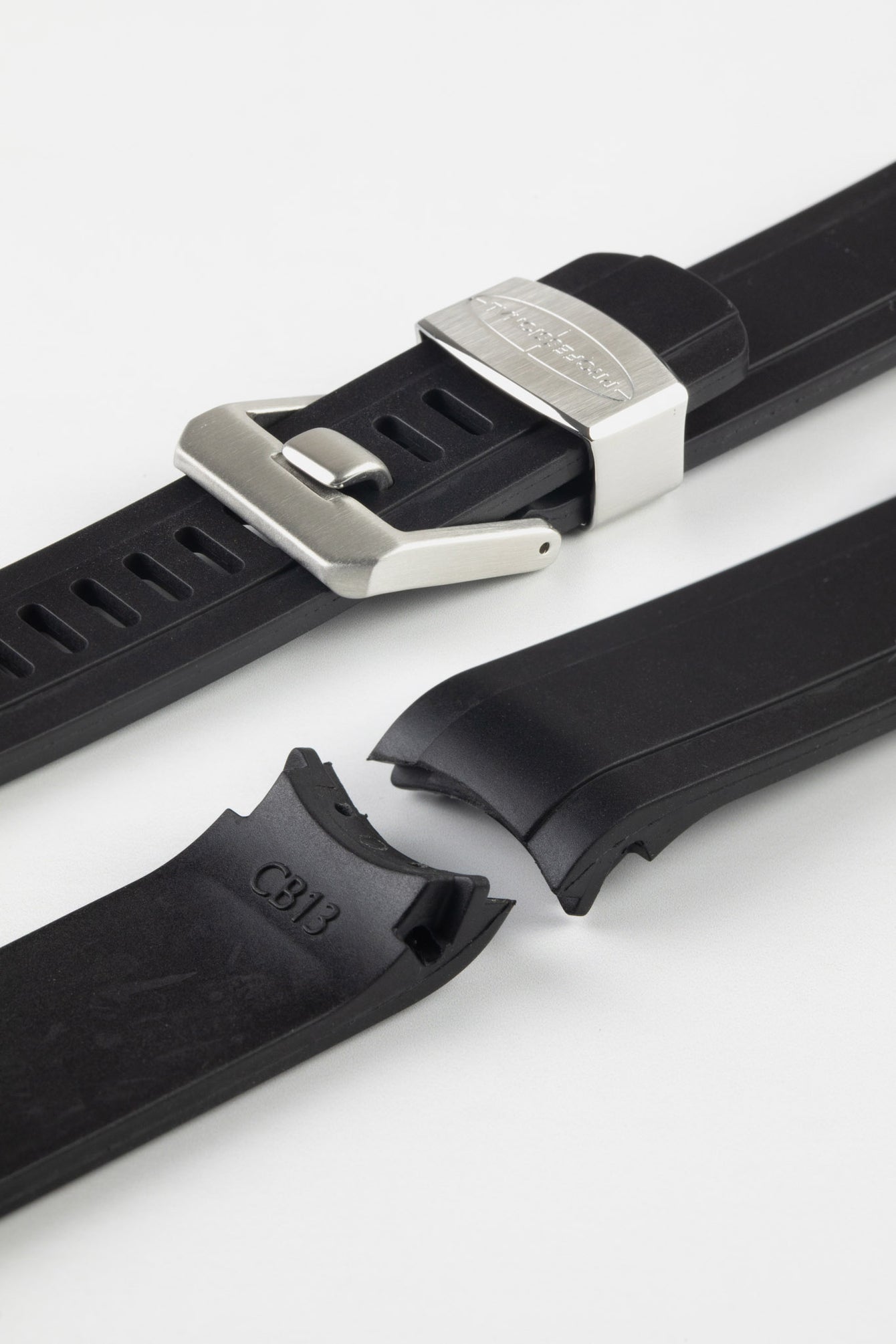 CRAFTER BLUE CB13 Rubber Watch Strap for Seiko MM200 Series – BLACK with Rubber Keepers