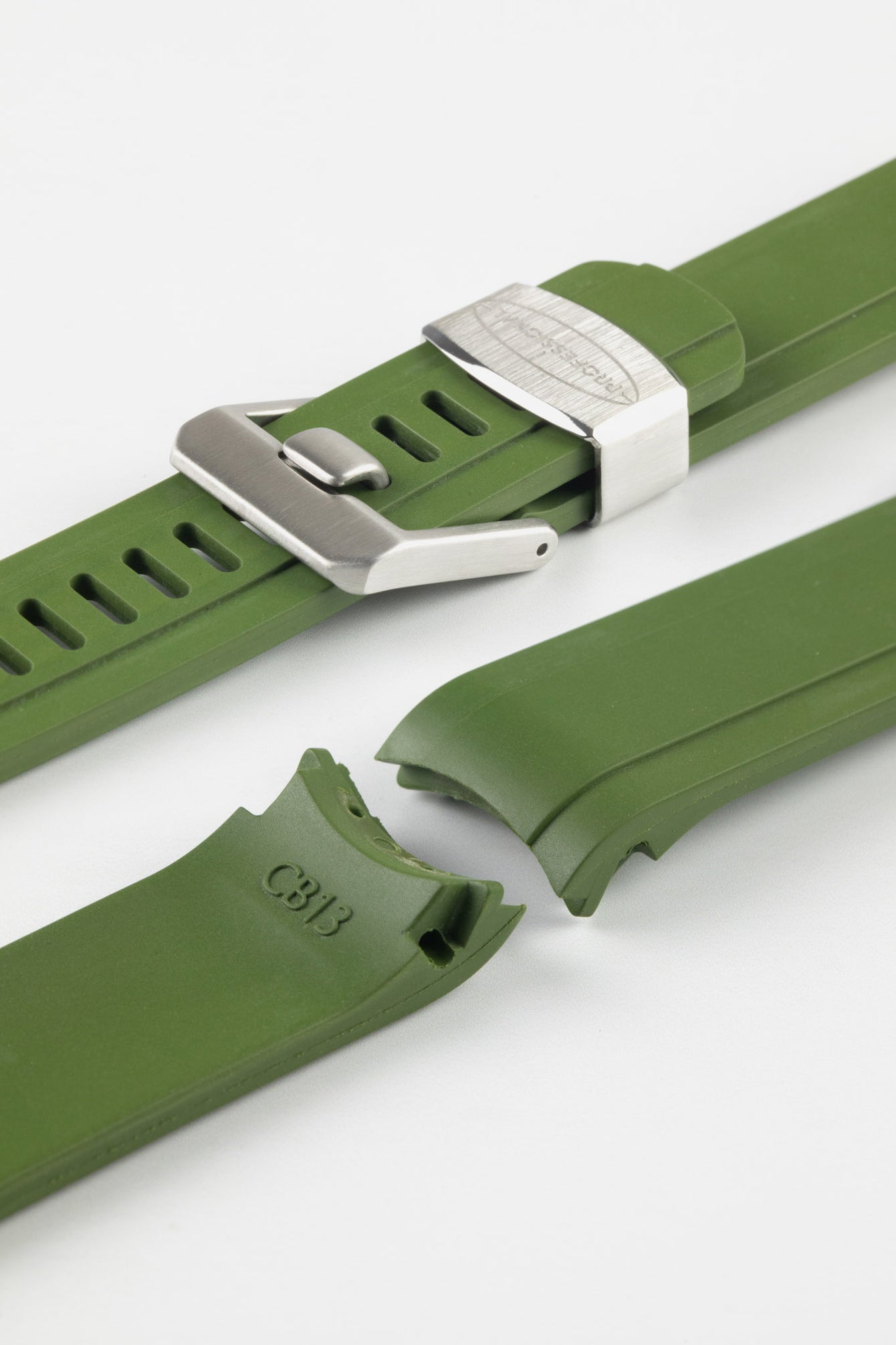 CRAFTER BLUE CB13 Rubber Watch Strap for Seiko MM200 Series – GREEN with Rubber Keepers