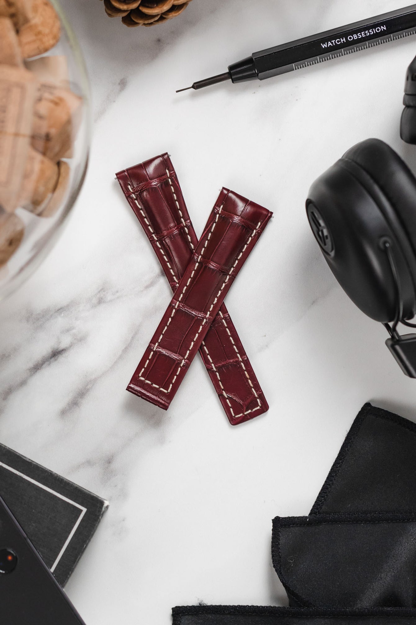 Hirsch NAVIGATOR Alligator Deployment Watch Strap in BURGUNDY