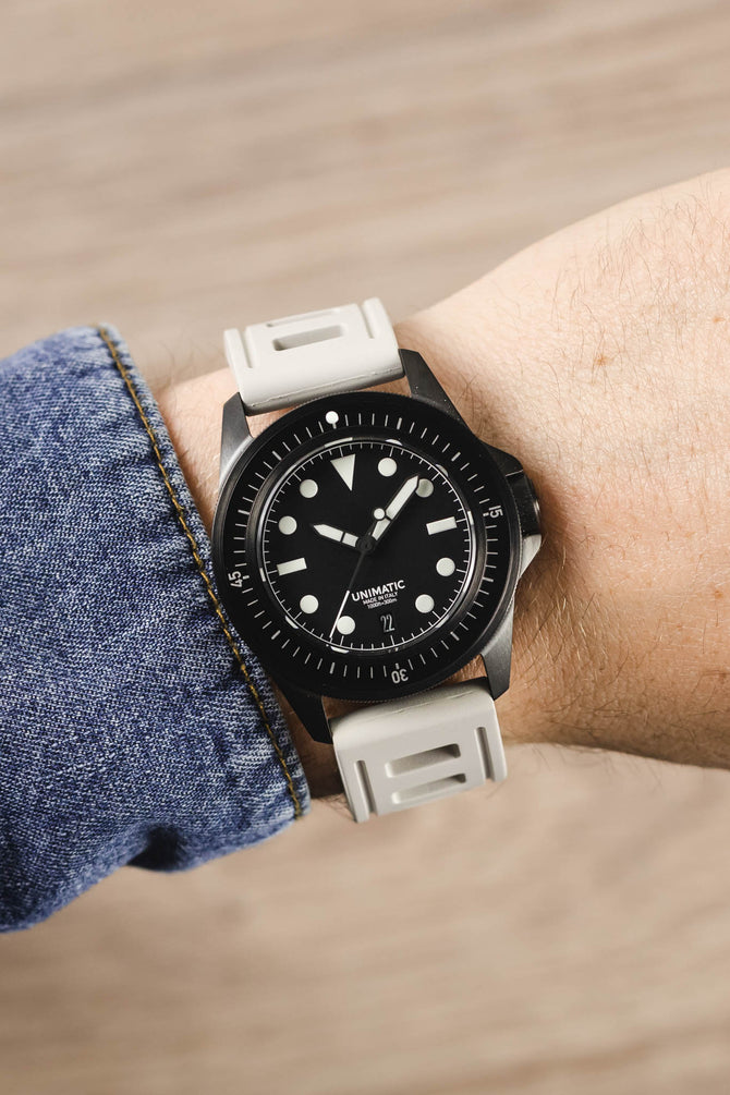 ISOfrane Rubber Dive Watch Strap in LIGHT GREY