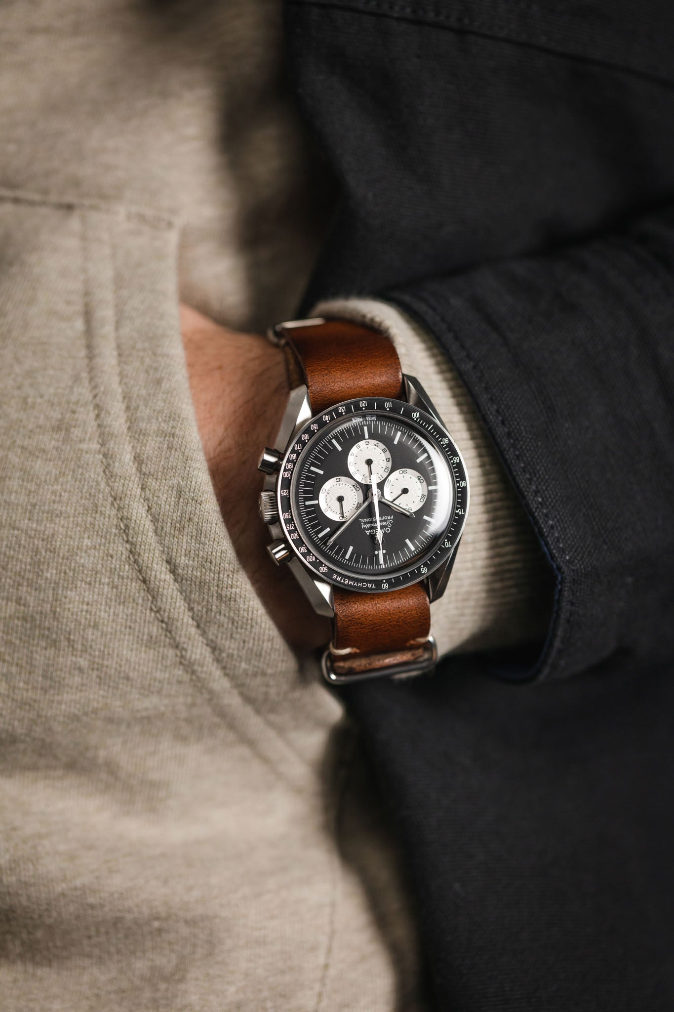 Speedmaster hotsell leather nato
