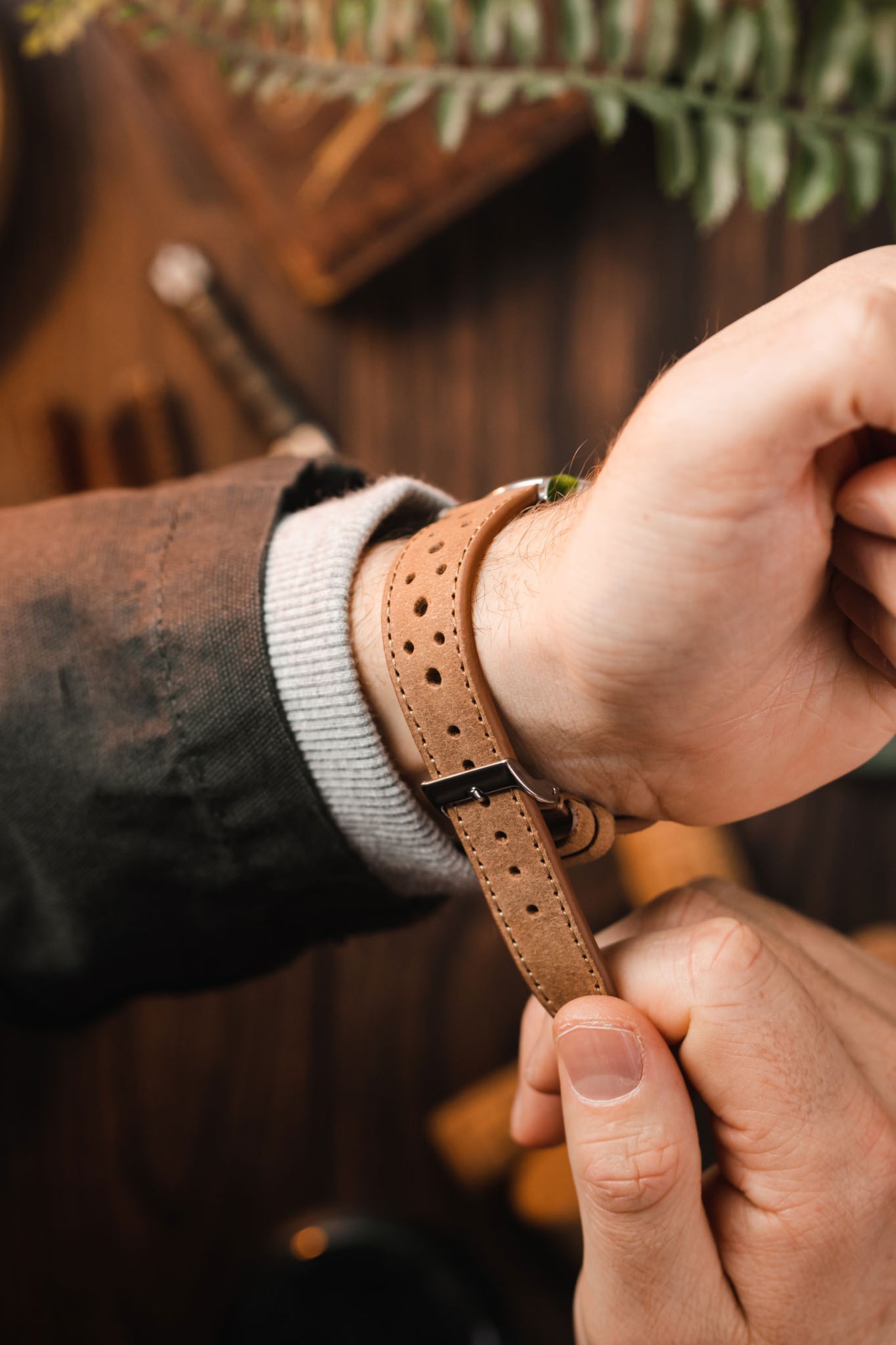 JPM Italian Vintage Leather Racing Watch Strap in PEANUT