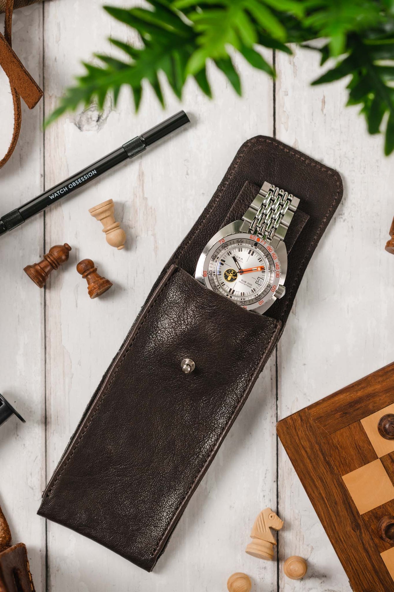 JPM Single Watch Leather Travel Pouch in BROWN
