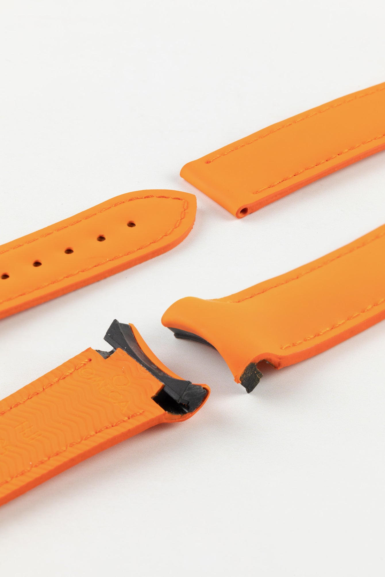 OMEGA 98000337 Planet Ocean 18mm Deployment Rubber Watch Strap in ORANGE