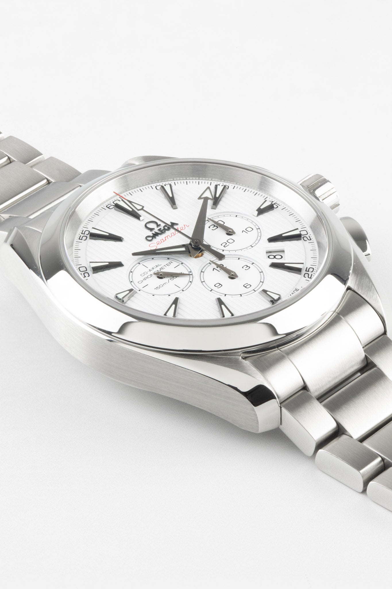 OMEGA 231.10.44.50.04.001 Seamaster Aqua Terra 44mm Automatic Chronograph White Dial