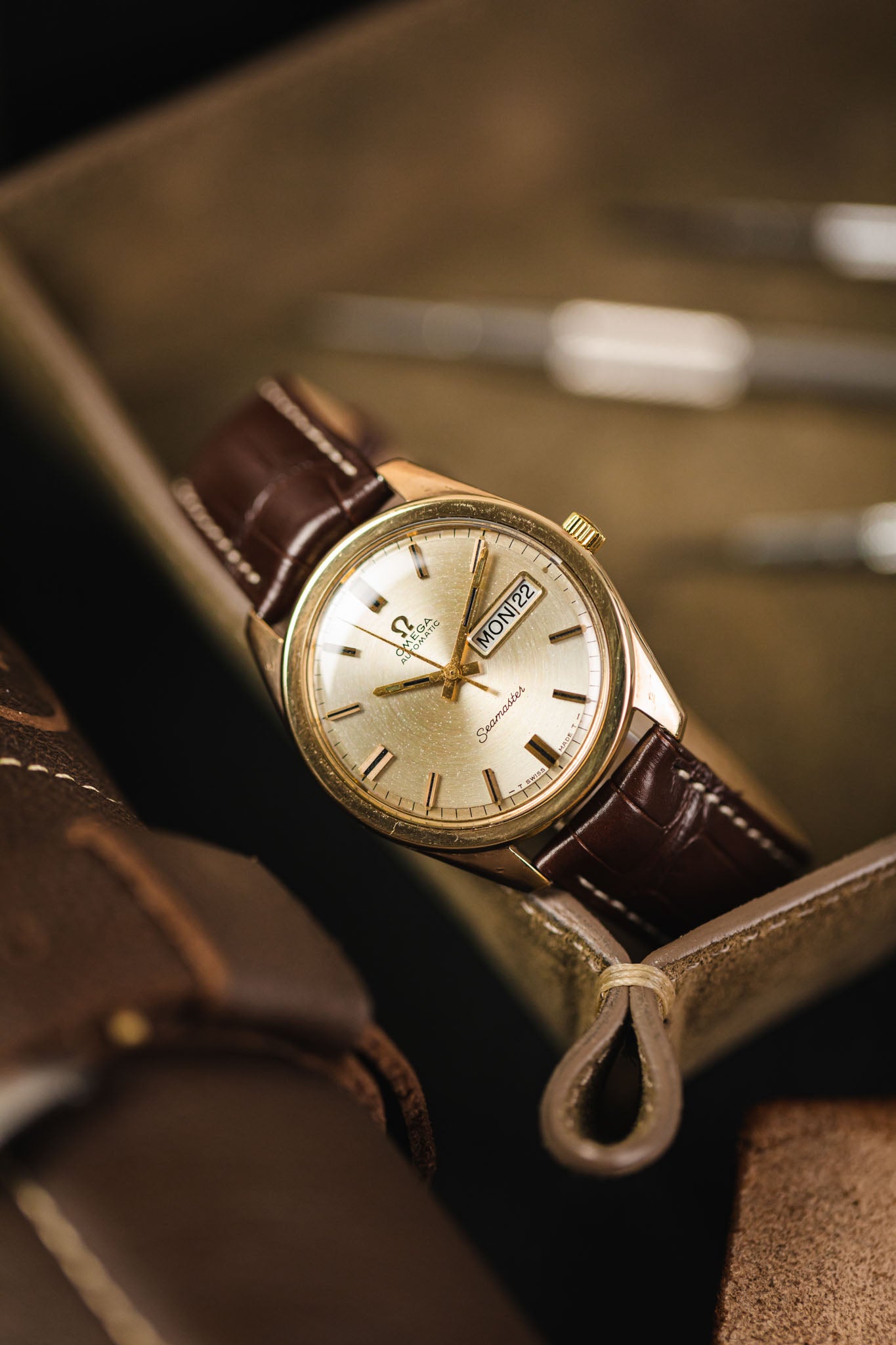 Omega seamaster 18k gold outlet