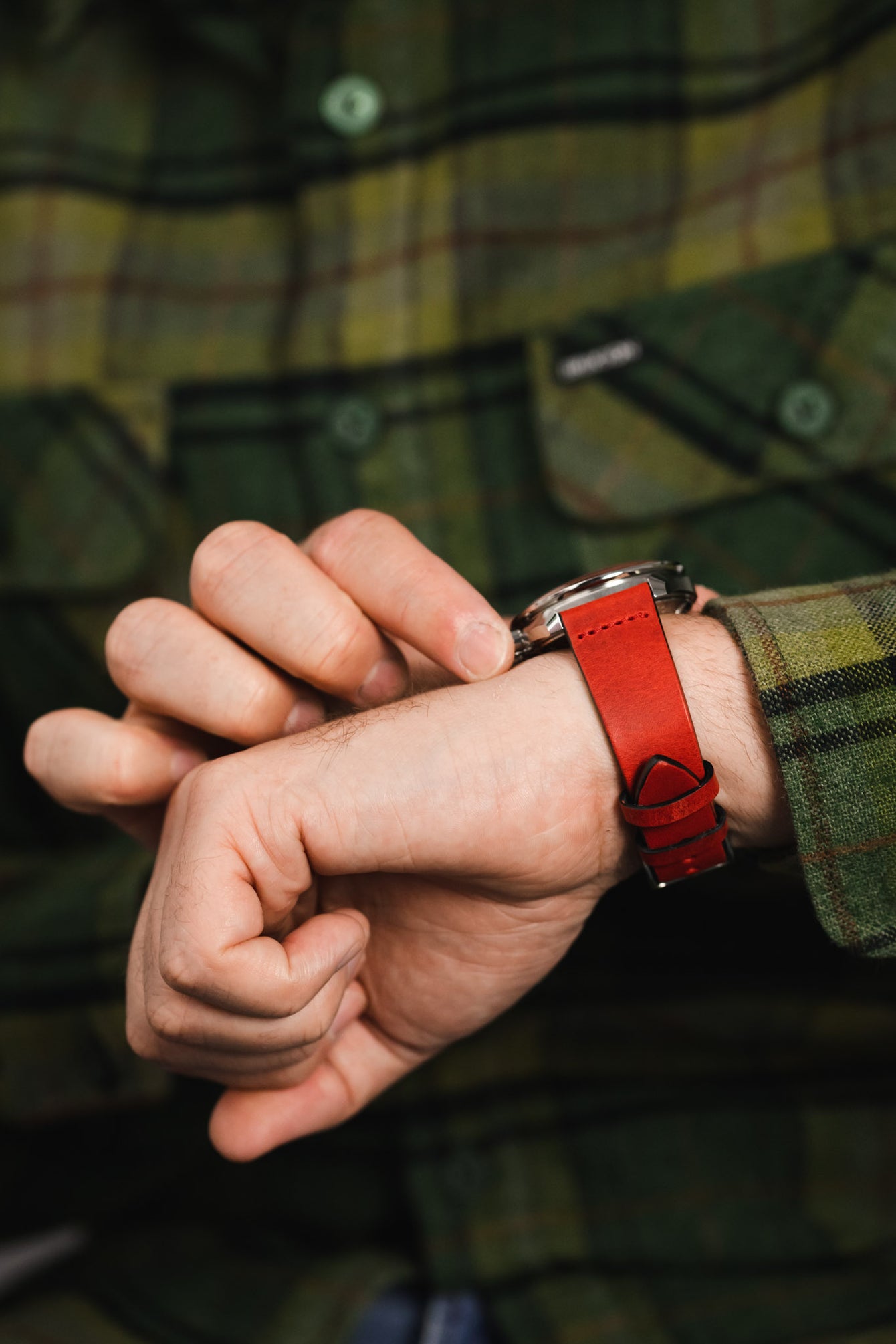 Pebro OILED ARTISAN Leather Watch Strap in RED