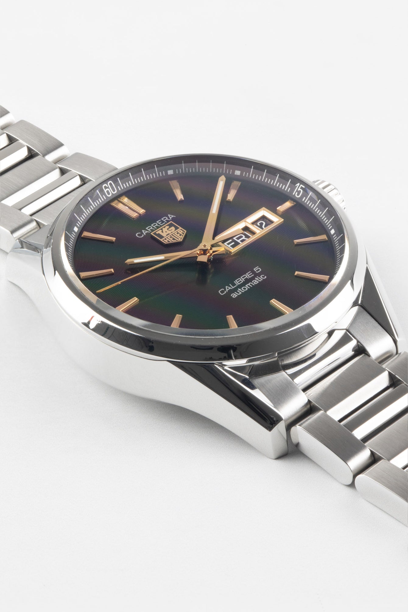 black tag heuer carrera calibre 5 day date 41mm 