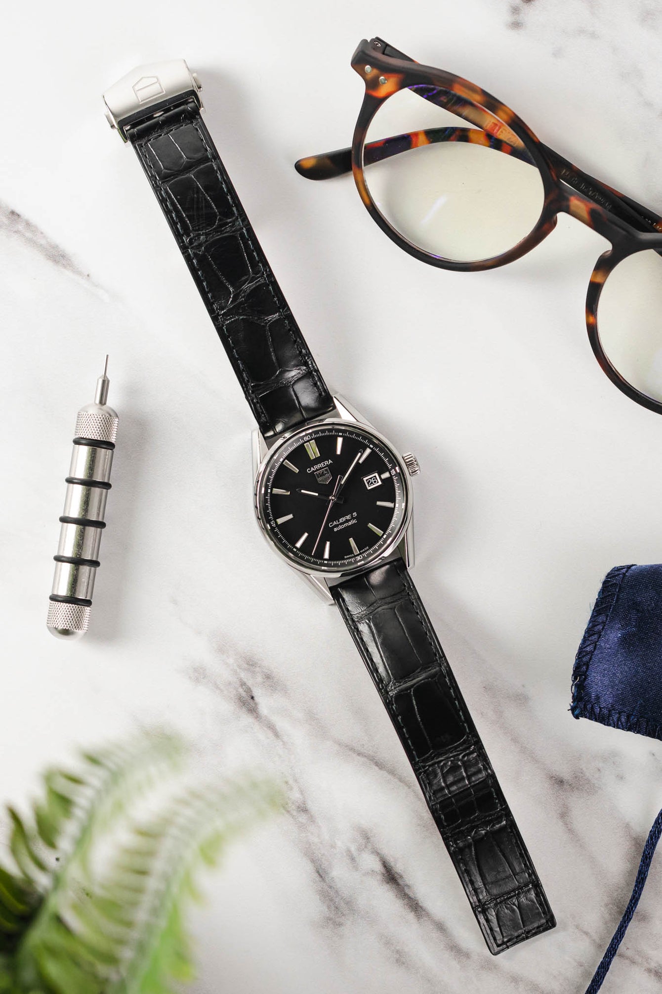 tag heuer carrera calibre 5 black