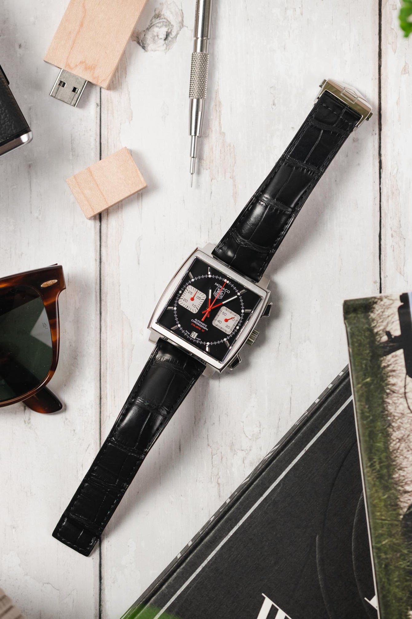 tag heuer monaco black dial